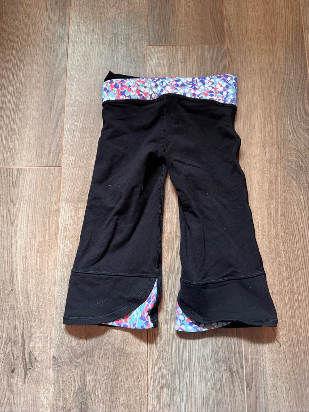 Ivivva Crops - Picture 2 of 3